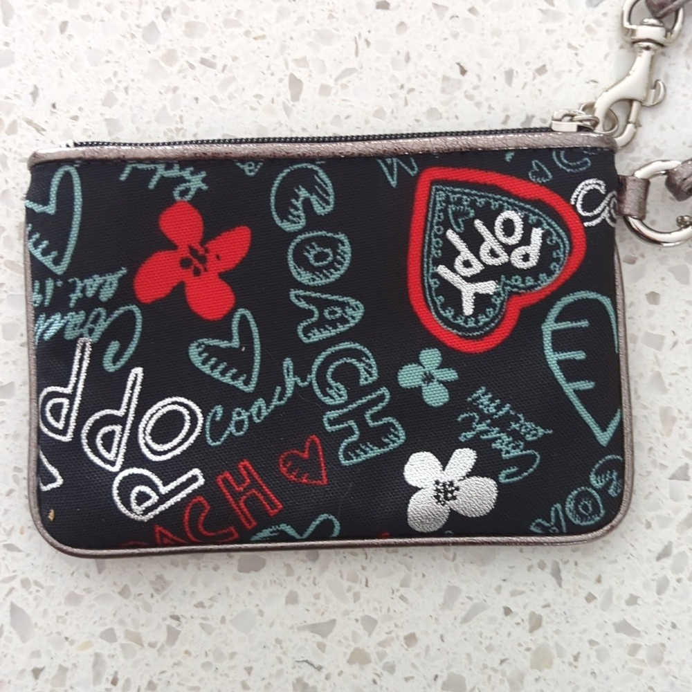 Coach Poppy Graffiti Wristlet Rare Print 2010 - Picture 6 of 11